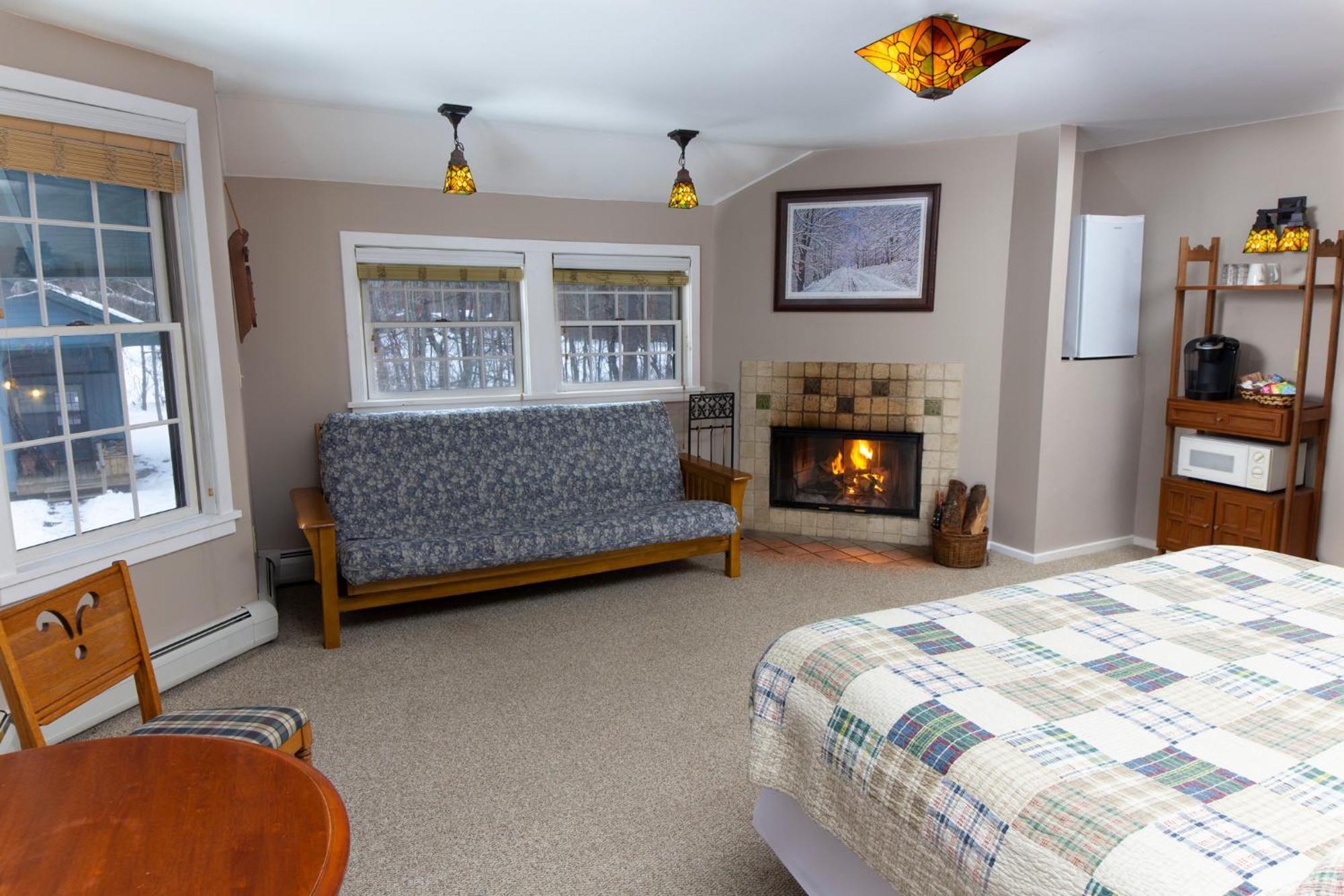 Trails End Inn Keene Valley 외부 사진